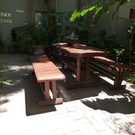 Springbok Apartments Bagian luar foto