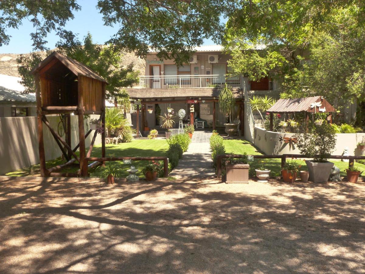 Springbok Apartments Bagian luar foto