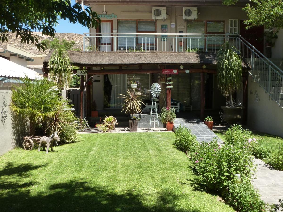 Springbok Apartments Bagian luar foto
