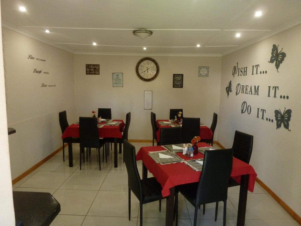 Springbok Apartments Bagian luar foto