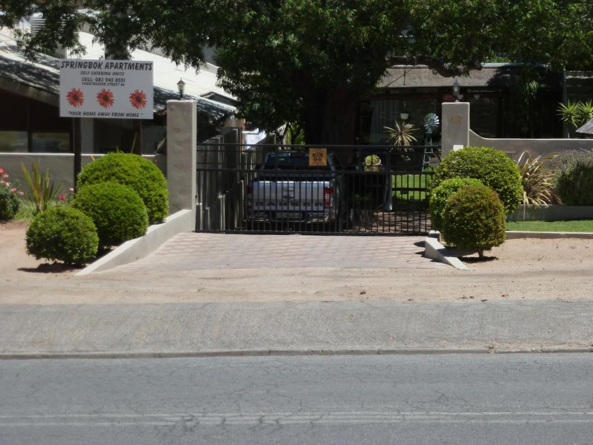 Springbok Apartments Bagian luar foto