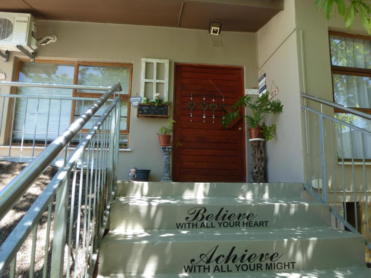 Springbok Apartments Bagian luar foto