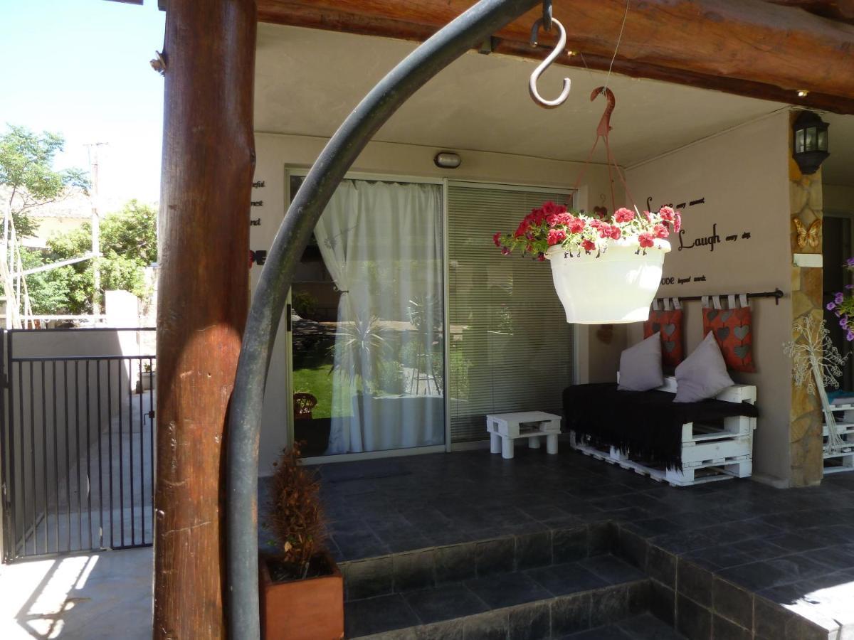 Springbok Apartments Bagian luar foto