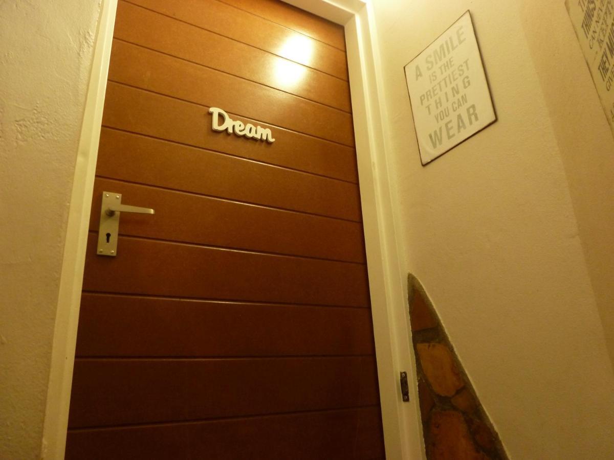 Springbok Apartments Bagian luar foto