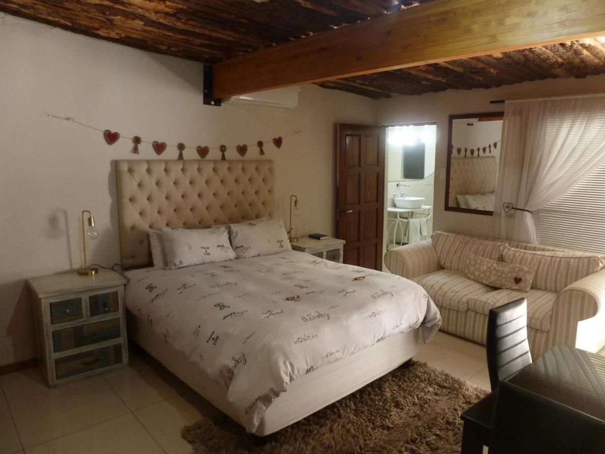 Springbok Apartments Bagian luar foto